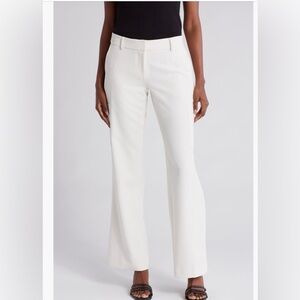 DNYK 
Stretch Twill
Cargo Pocket
Pants
twill cargo pocket  pants in off white